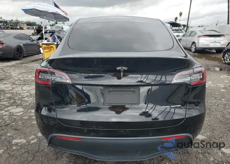 2020 Tesla Model Y z USA, uszkodzony, nr VIN 5YJYGDEE7LF018608